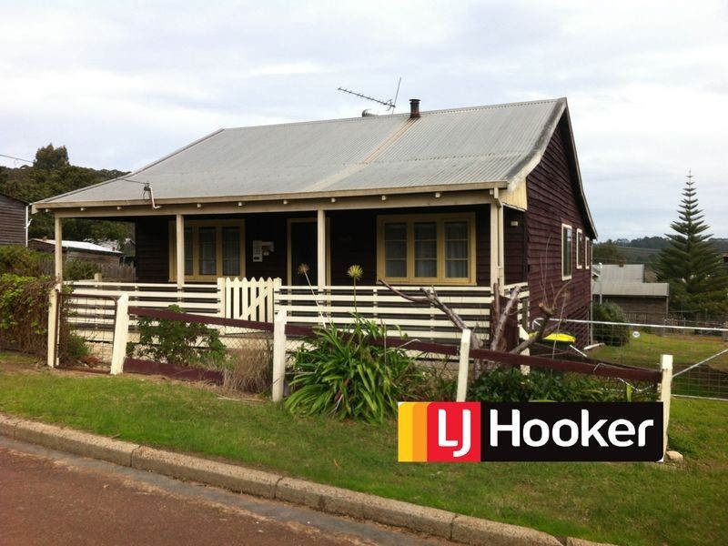 6 Kelly Street, Pemberton WA 6260