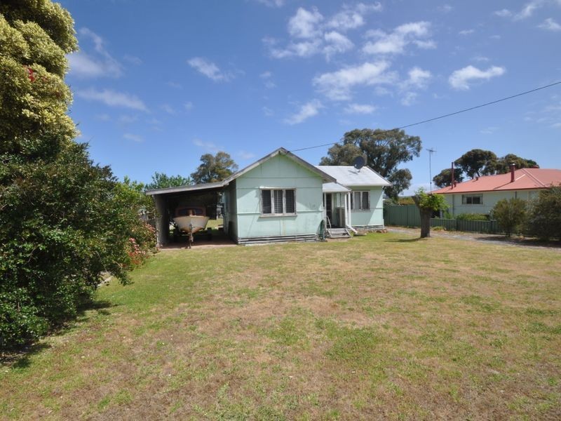 17 Park Avenue, Walpole WA 6398