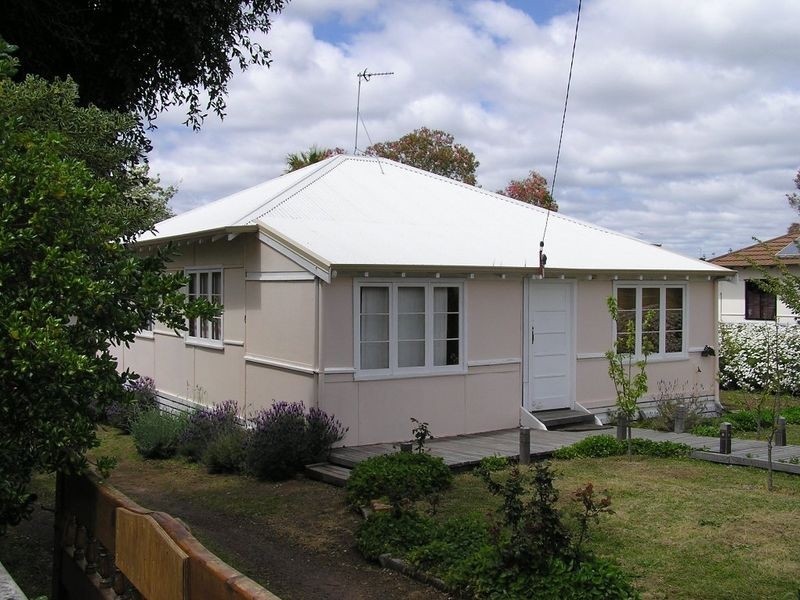30 Clarke Street, Manjimup WA 6258