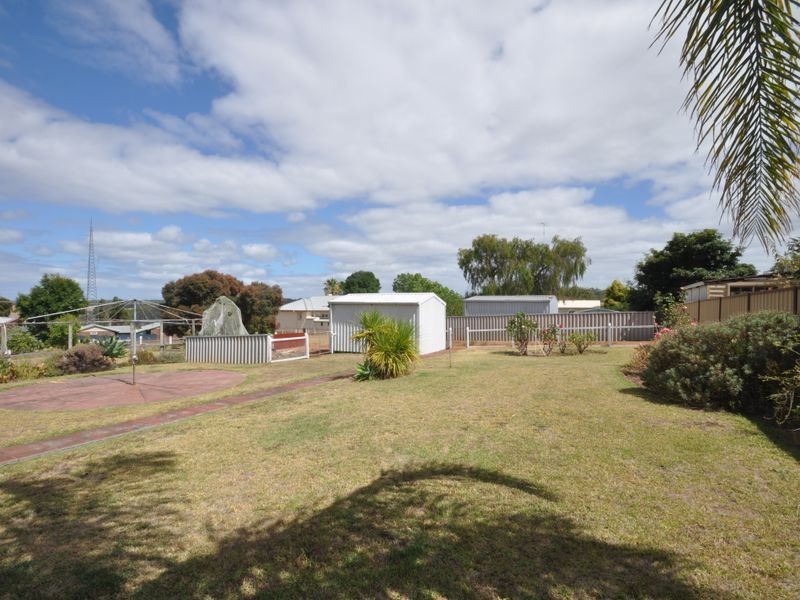 21 Lefroy Street, Pemberton WA 6260