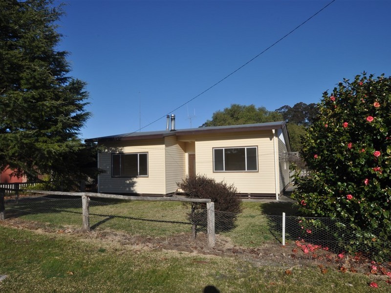 9 Widdeson Street, Pemberton WA 6260