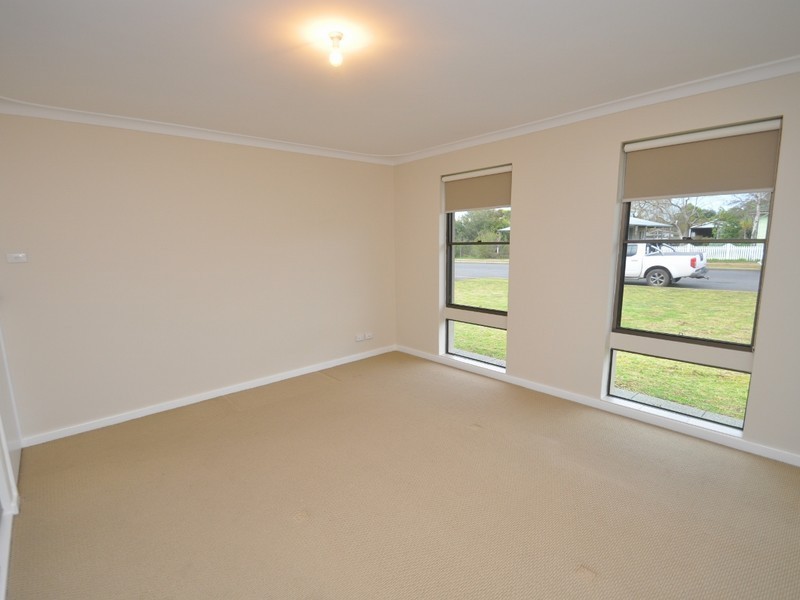 35 Somerville Street, Manjimup WA 6258