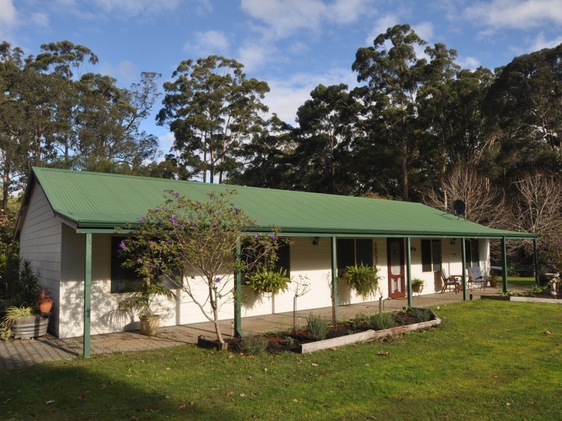 102 Plackett Drive, Pemberton WA 6260