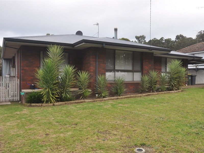 25 Young Street, Manjimup WA 6258