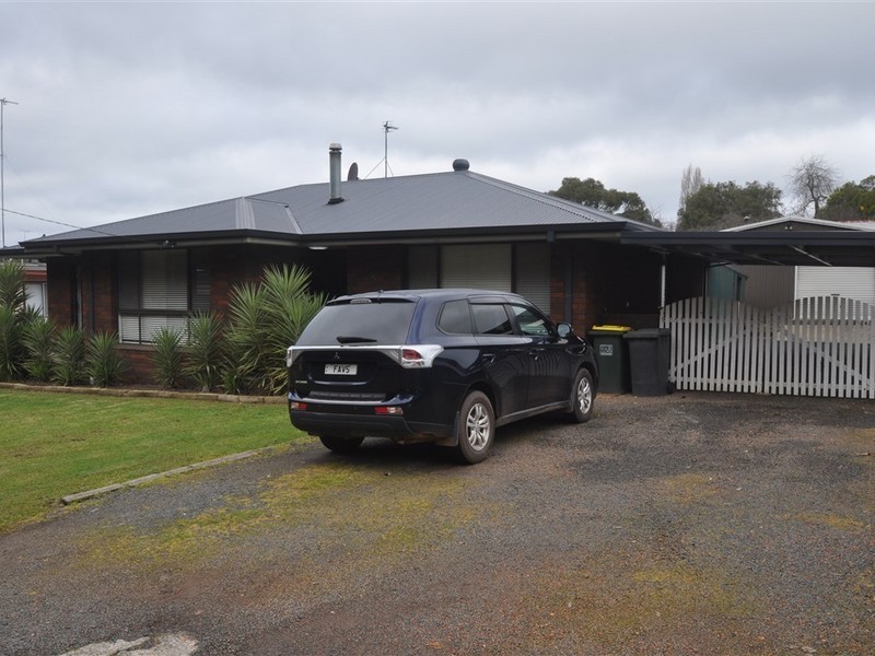 25 Young Street, Manjimup WA 6258