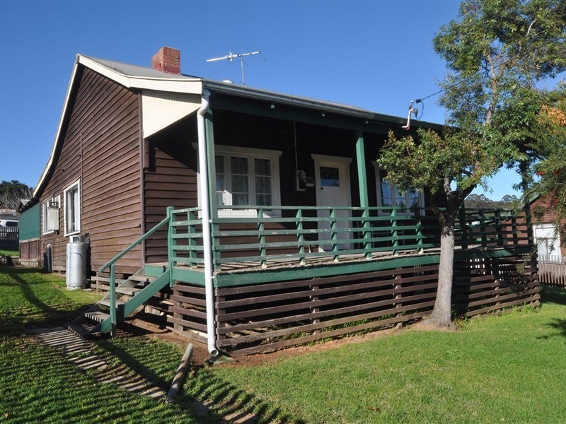 32 Brockman Street, Pemberton WA 6260