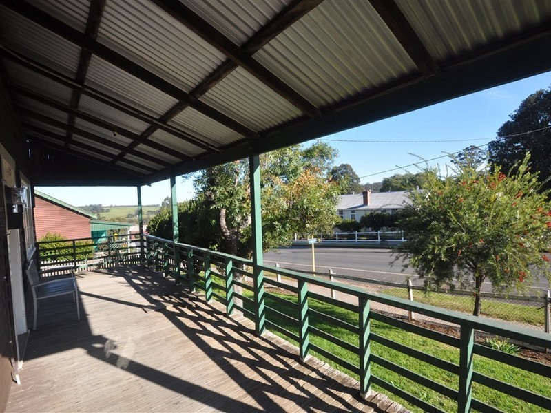 32 Brockman Street, Pemberton WA 6260