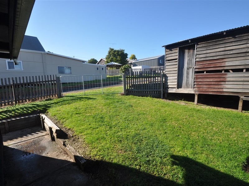 32 Brockman Street, Pemberton WA 6260