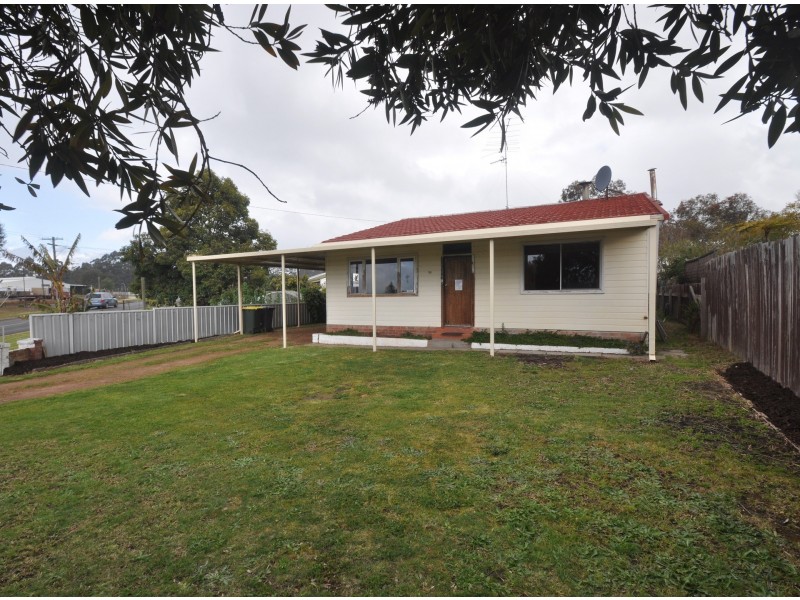 33 Pritchard Street, Manjimup WA 6258