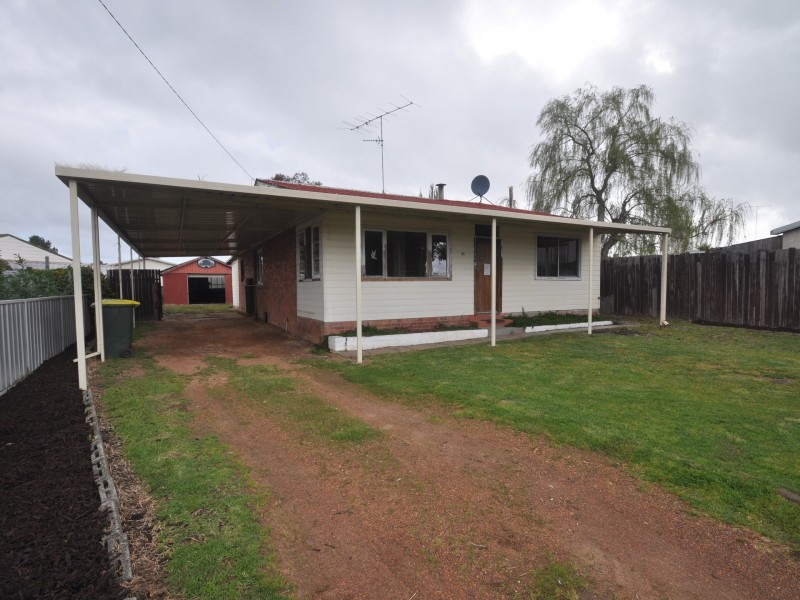 33 Pritchard Street, Manjimup WA 6258