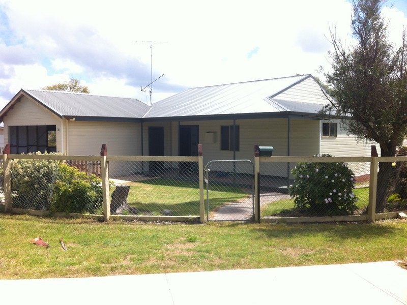31 Lefroy Street, Pemberton WA 6260