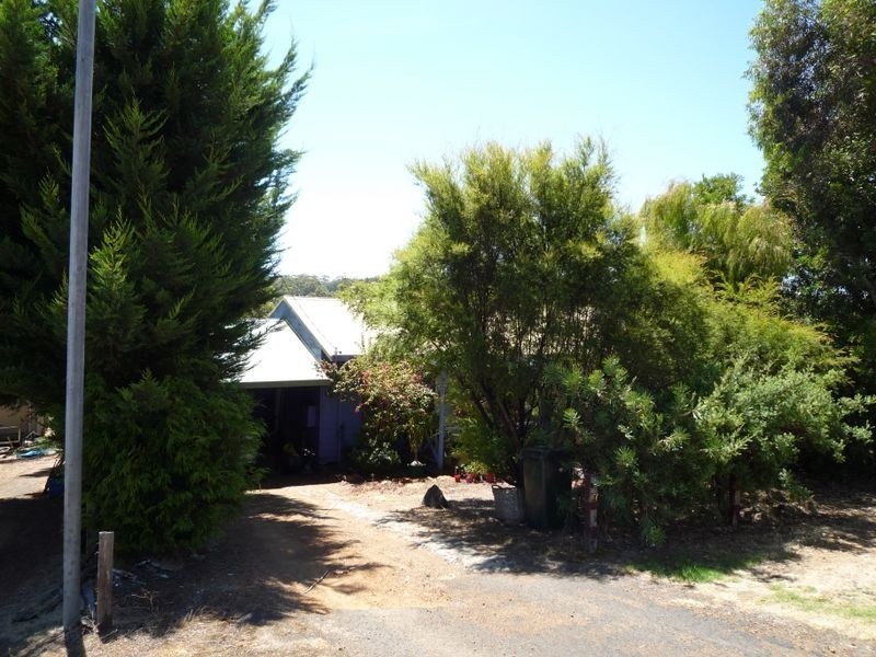 37 Guppy Street, Pemberton WA 6260