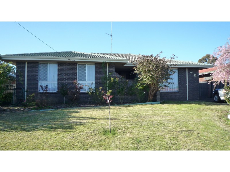 18 Crowea Street, Manjimup WA 6258
