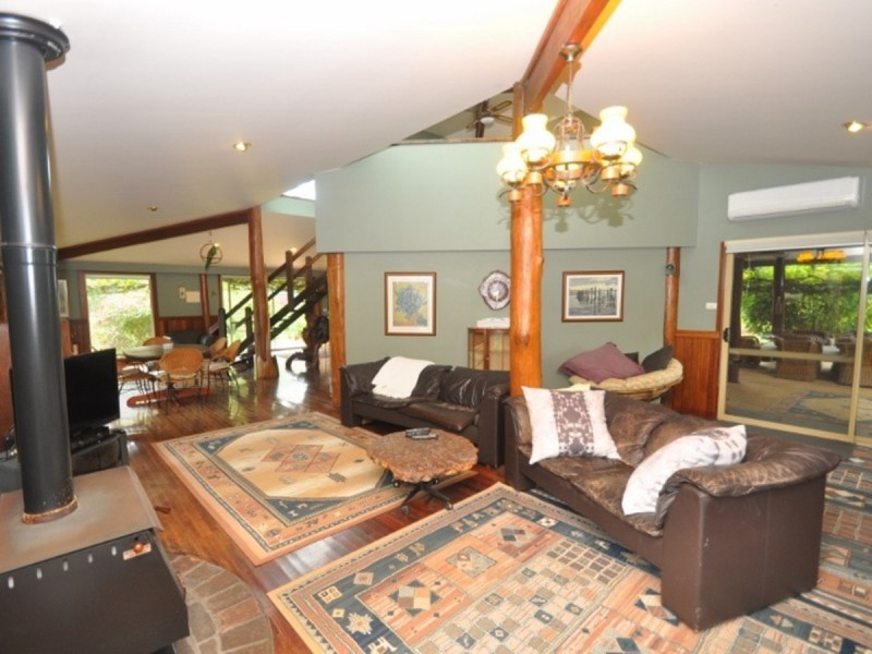 27 Clarrie Jones Place, Pemberton WA 6260