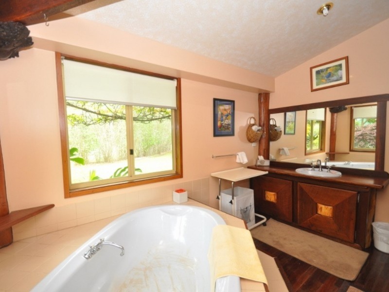 27 Clarrie Jones Place, Pemberton WA 6260