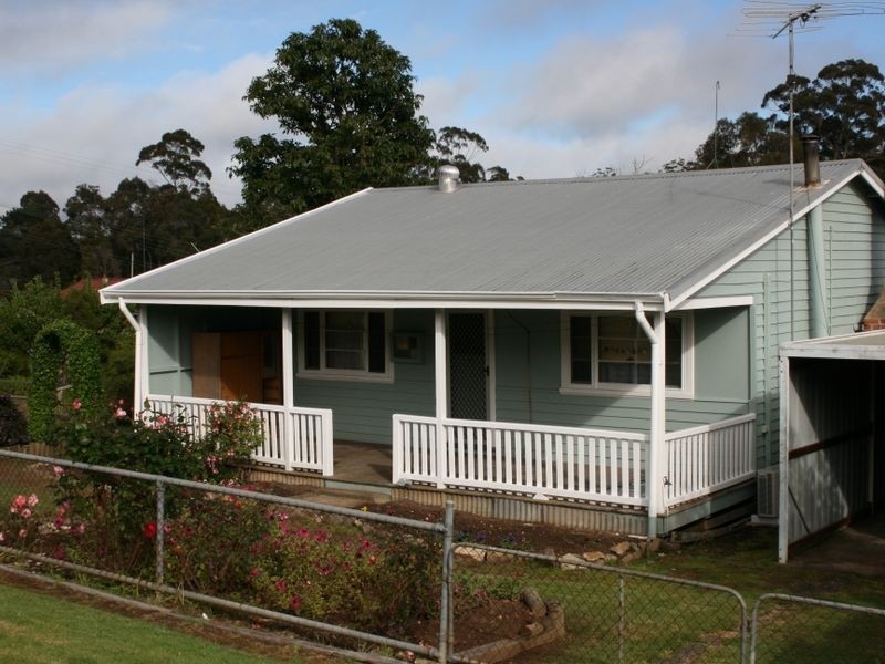 33 Guppy Street, Pemberton WA 6260