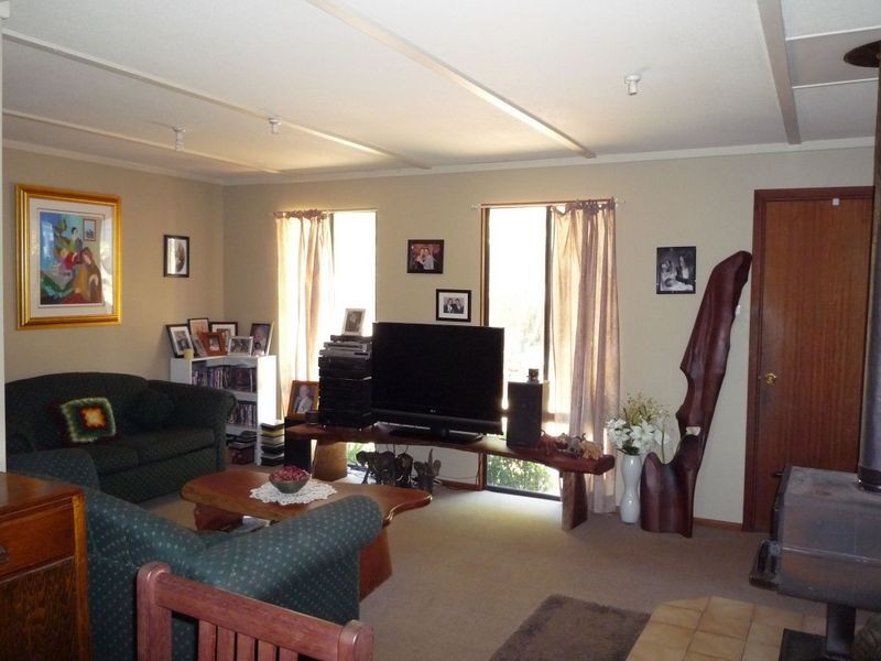 37 Guppy Street, Pemberton WA 6260