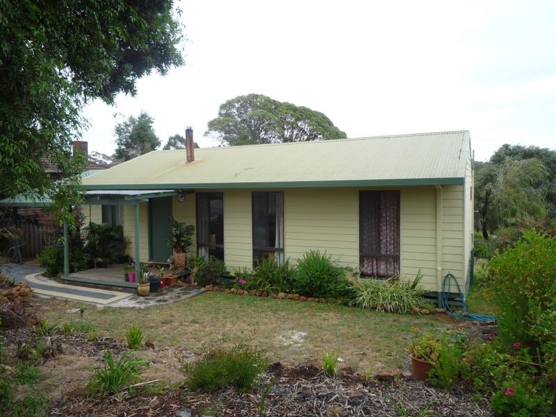 37 Guppy Street, Pemberton WA 6260