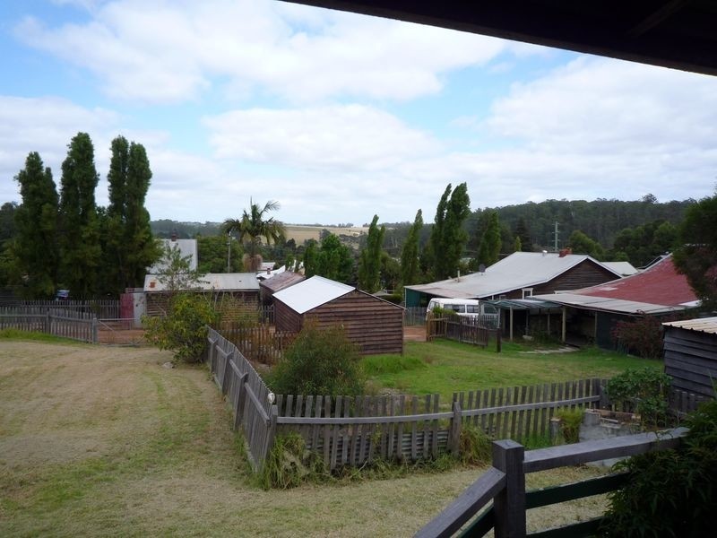 4 Kelly Street, Pemberton WA 6260