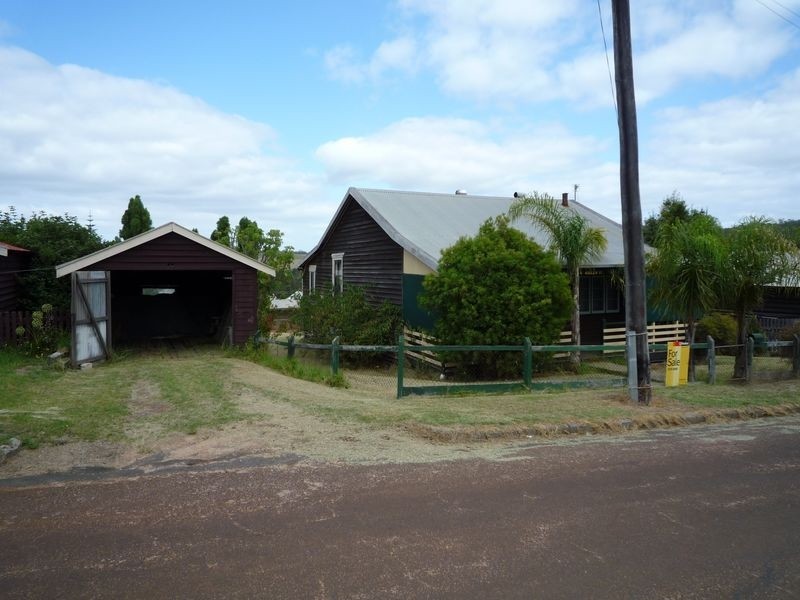 4 Kelly Street, Pemberton WA 6260