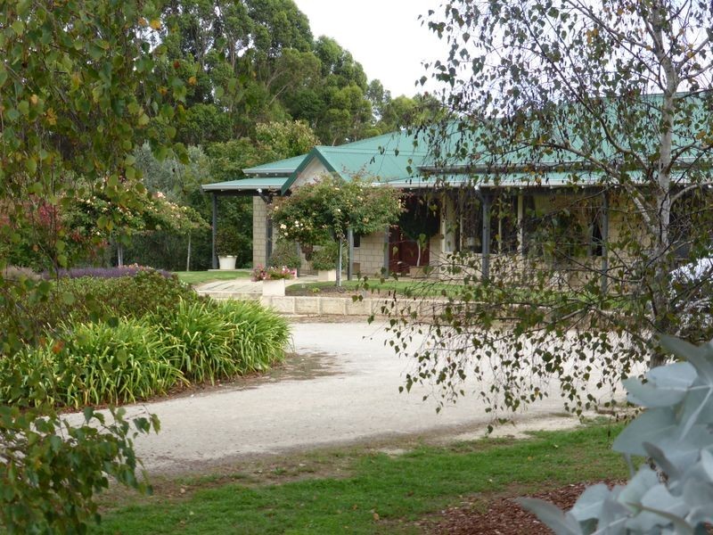 20 Blue Wren Court, Pemberton WA 6260