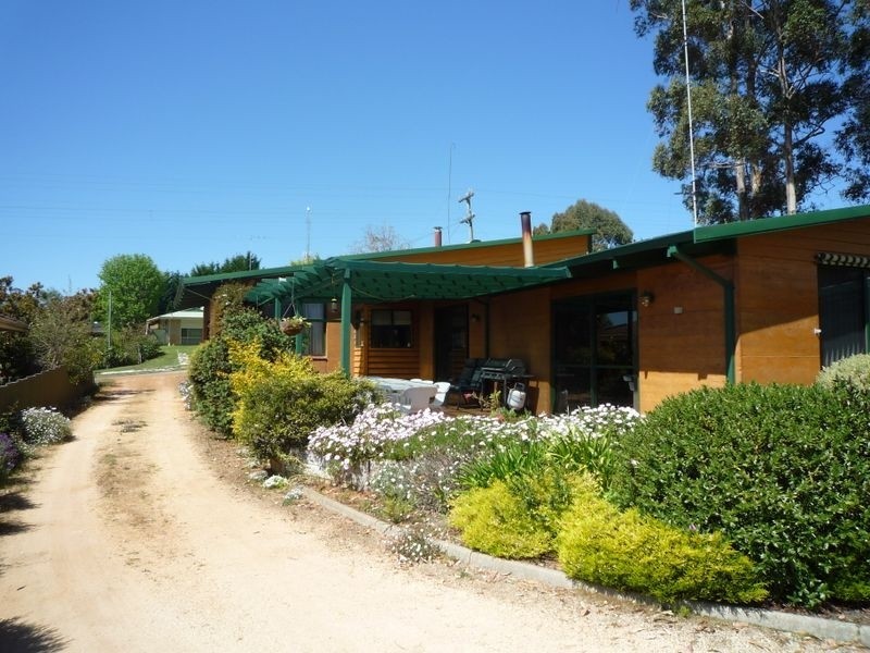 12 Robinson Street, Pemberton WA 6260