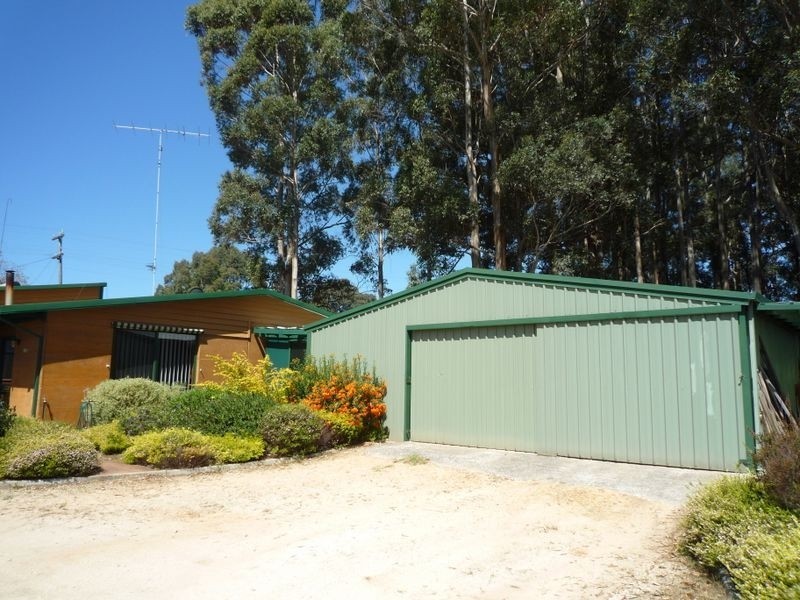 12 Robinson Street, Pemberton WA 6260