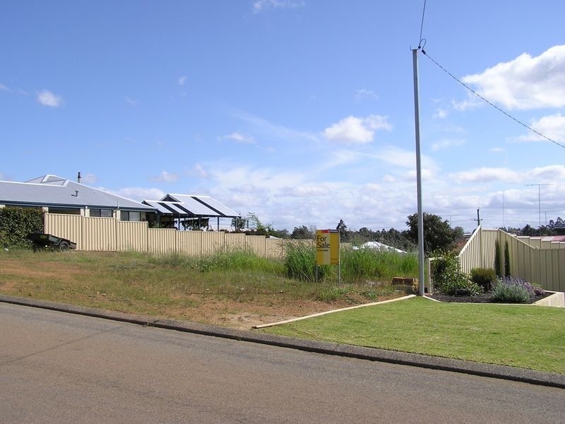 7 Wandoo Street, Manjimup WA 6258