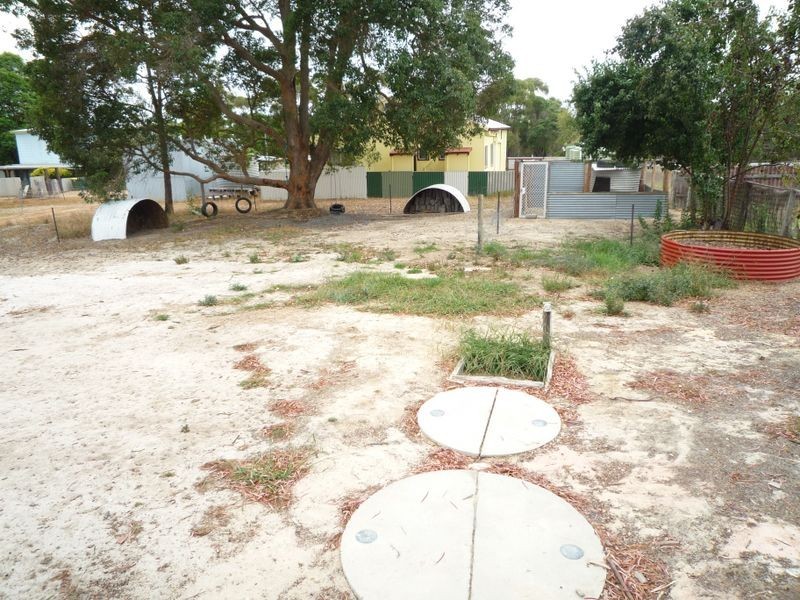 51 Westfield St, Rocky Gully WA 6397