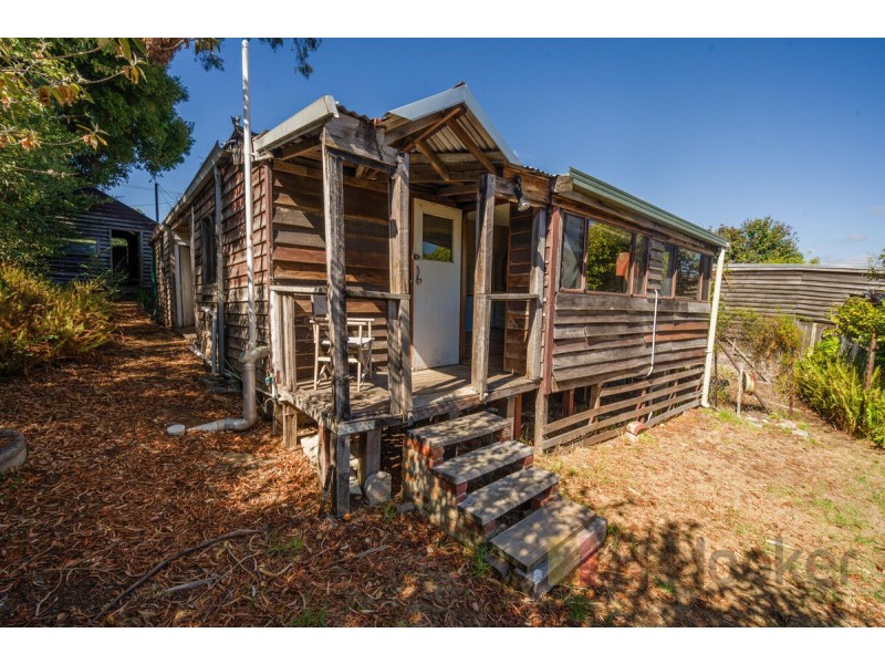 7 Guppy Street, Pemberton WA 6260