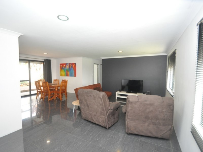 65 Arnott Street, Manjimup WA 6258