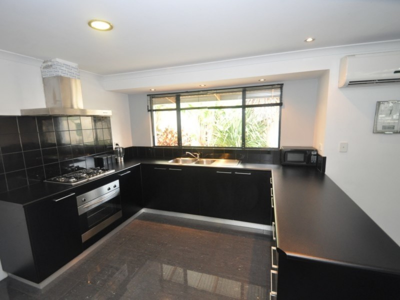 65 Arnott Street, Manjimup WA 6258