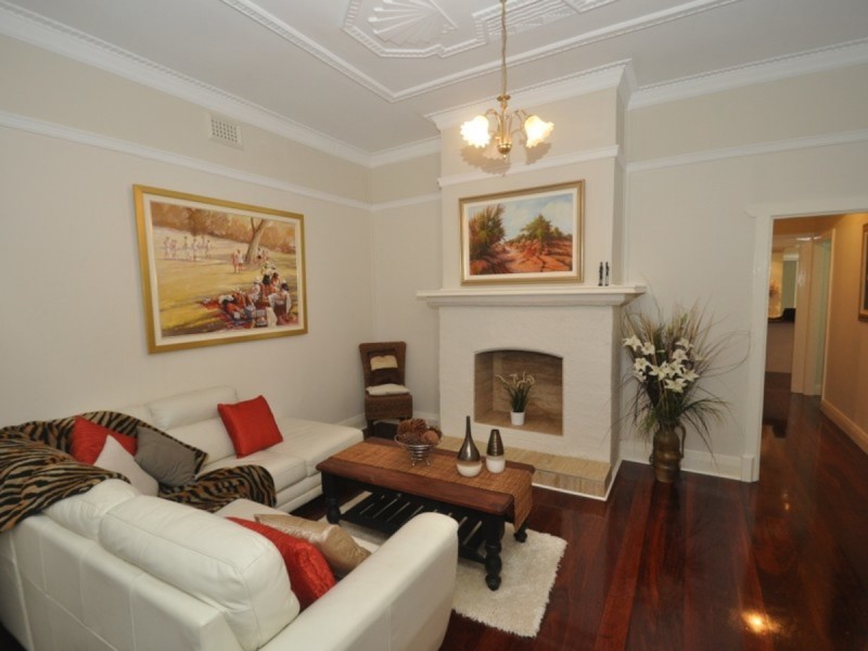 21 Lefroy Street, Pemberton WA 6260