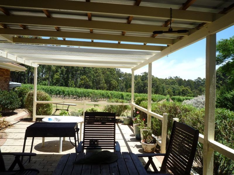 7 Clarrie Jones Place, Pemberton WA 6260