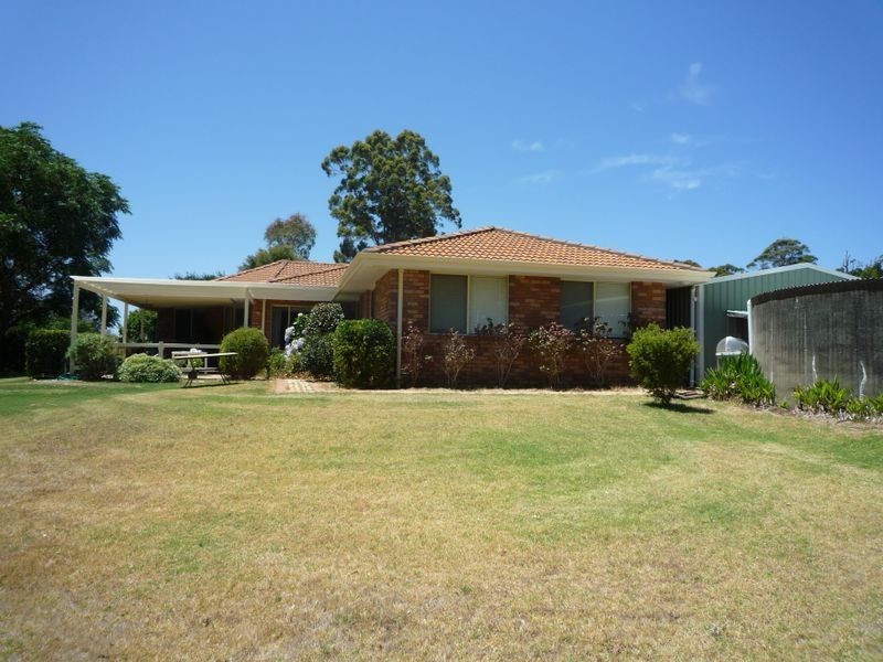 7 Clarrie Jones Place, Pemberton WA 6260
