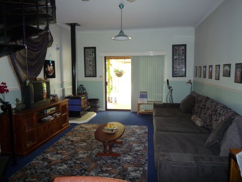 12 Moore Street, Manjimup WA 6258