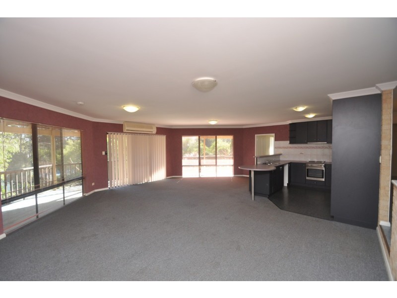 11 Wattlebird Grove, Pemberton WA 6260