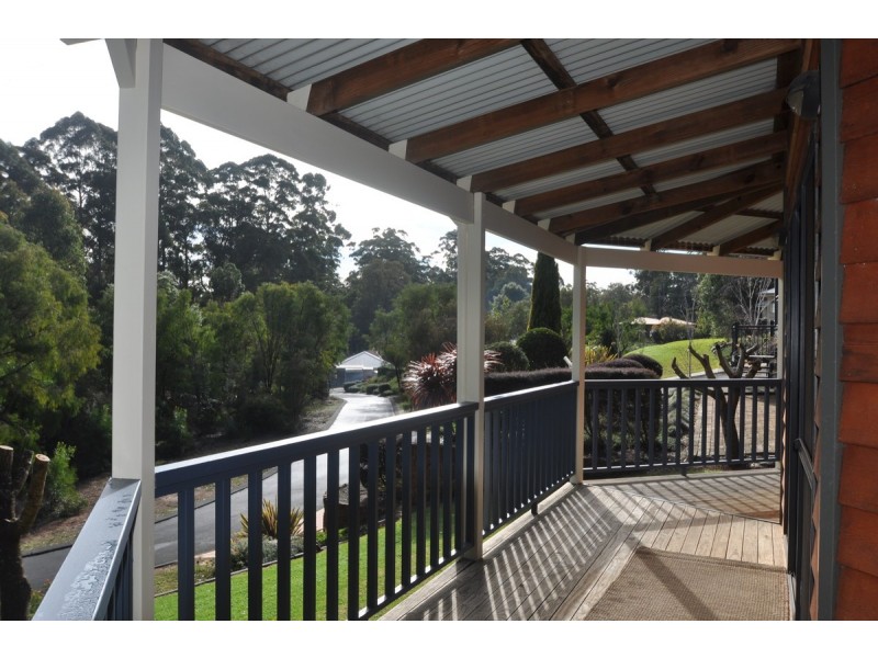 11 Wattlebird Grove, Pemberton WA 6260