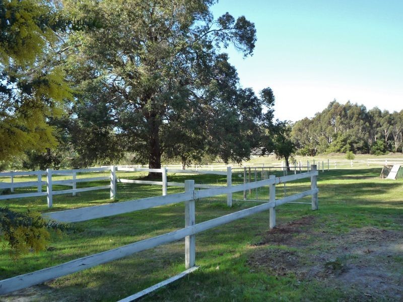 93 Hind Rd, Deanmill WA 6258