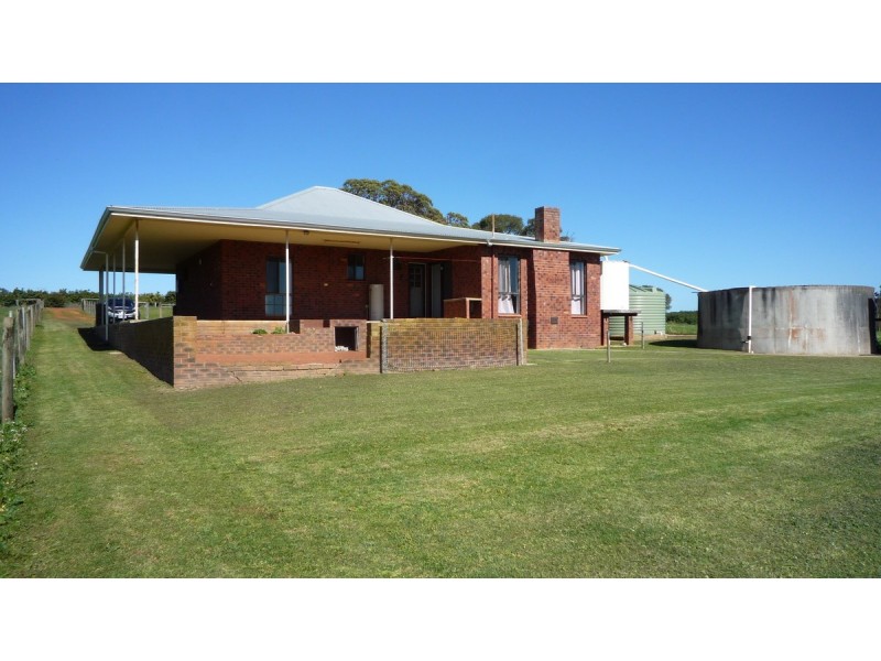 2 Stirling Road, Pemberton WA 6260