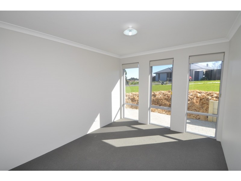 16 Melaleuca Court, Manjimup WA 6258