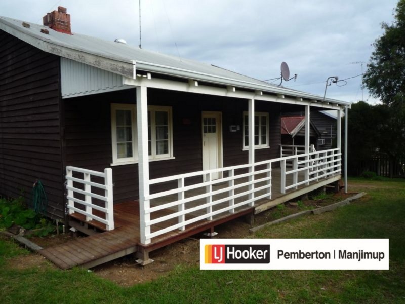 6 Dean Street, Pemberton WA 6260