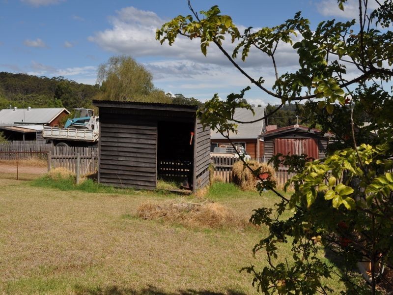 6 Dean Street, Pemberton WA 6260