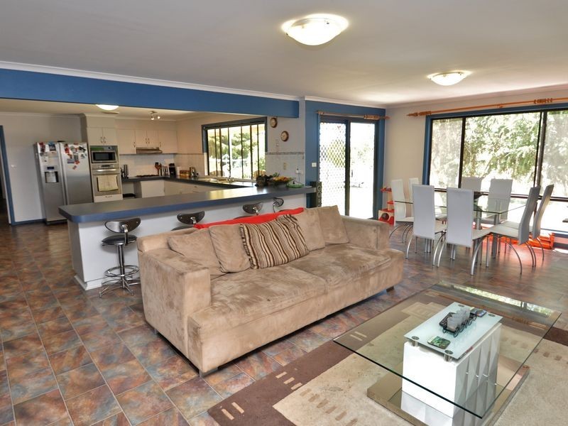14 Caniroglen Court, Manjimup WA 6258