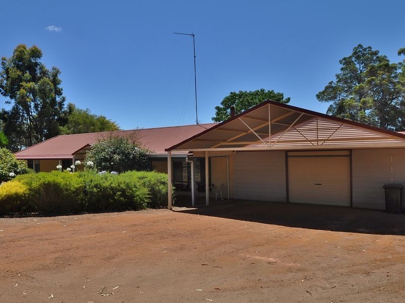14 Caniroglen Court, Manjimup WA 6258