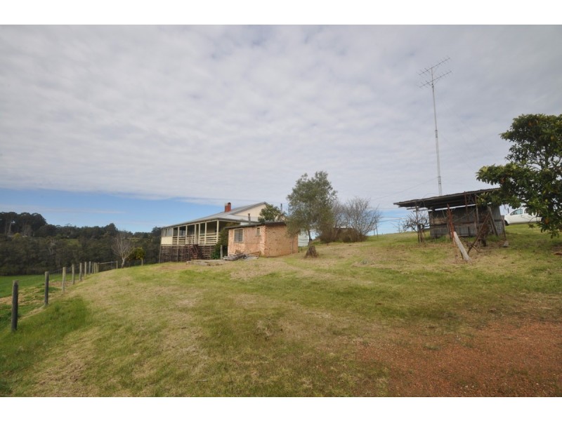 32 Pemberton Road North, Pemberton WA 6260