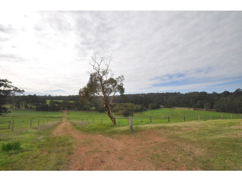 32 Pemberton Road North, Pemberton WA 6260