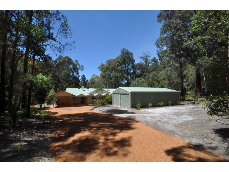 33 Karri Lane, Quinninup WA 6258