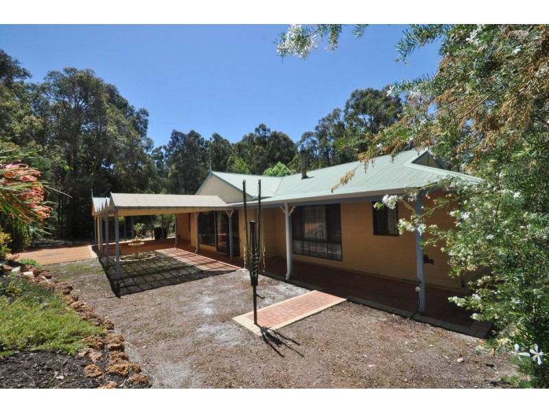 33 Karri Lane, Quinninup WA 6258