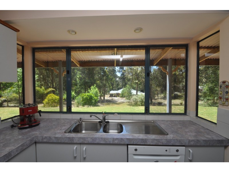 33 Karri Lane, Quinninup WA 6258